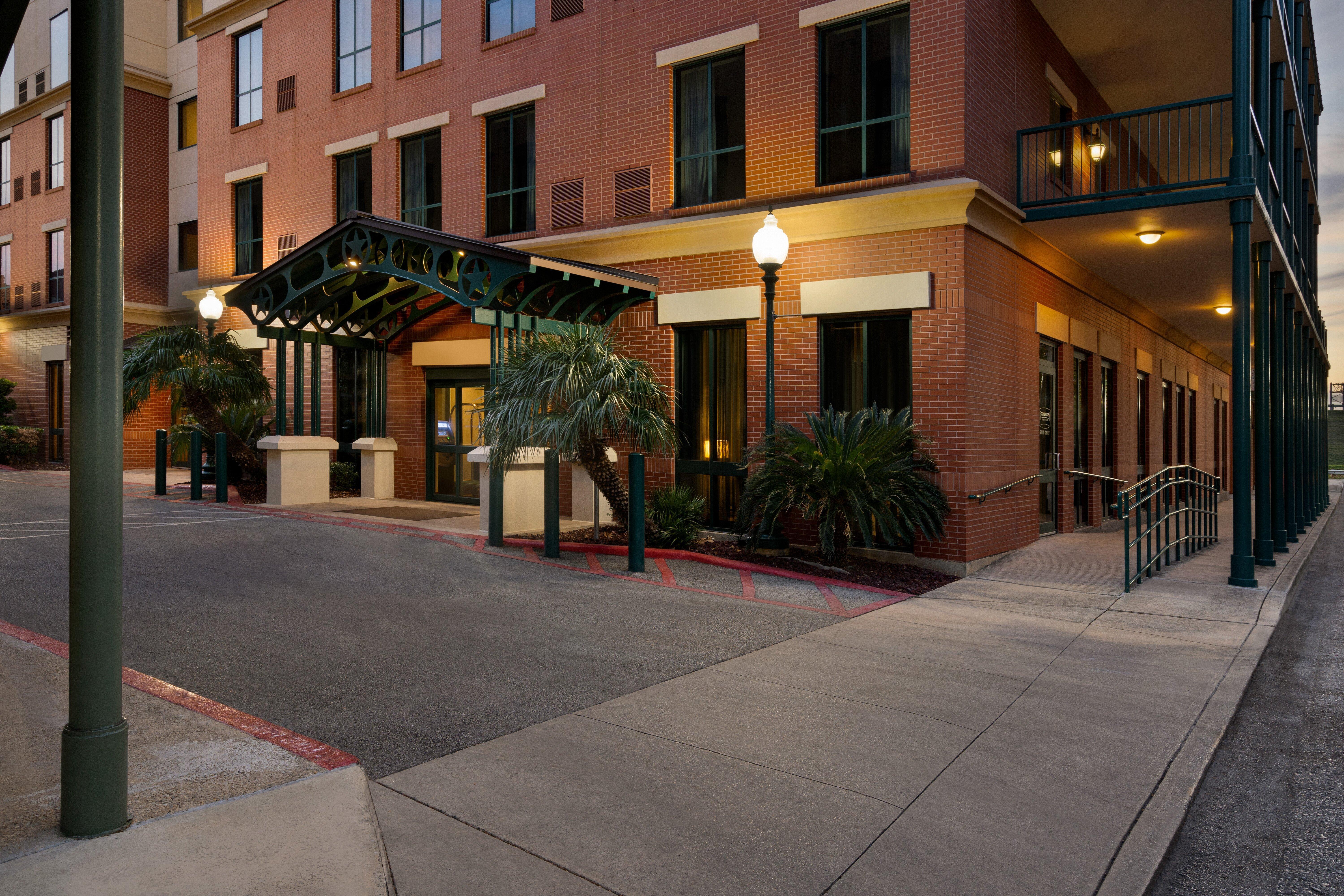 Staybridge Suites San Antonio Downtown Convention Center By Ihg Exterior photo