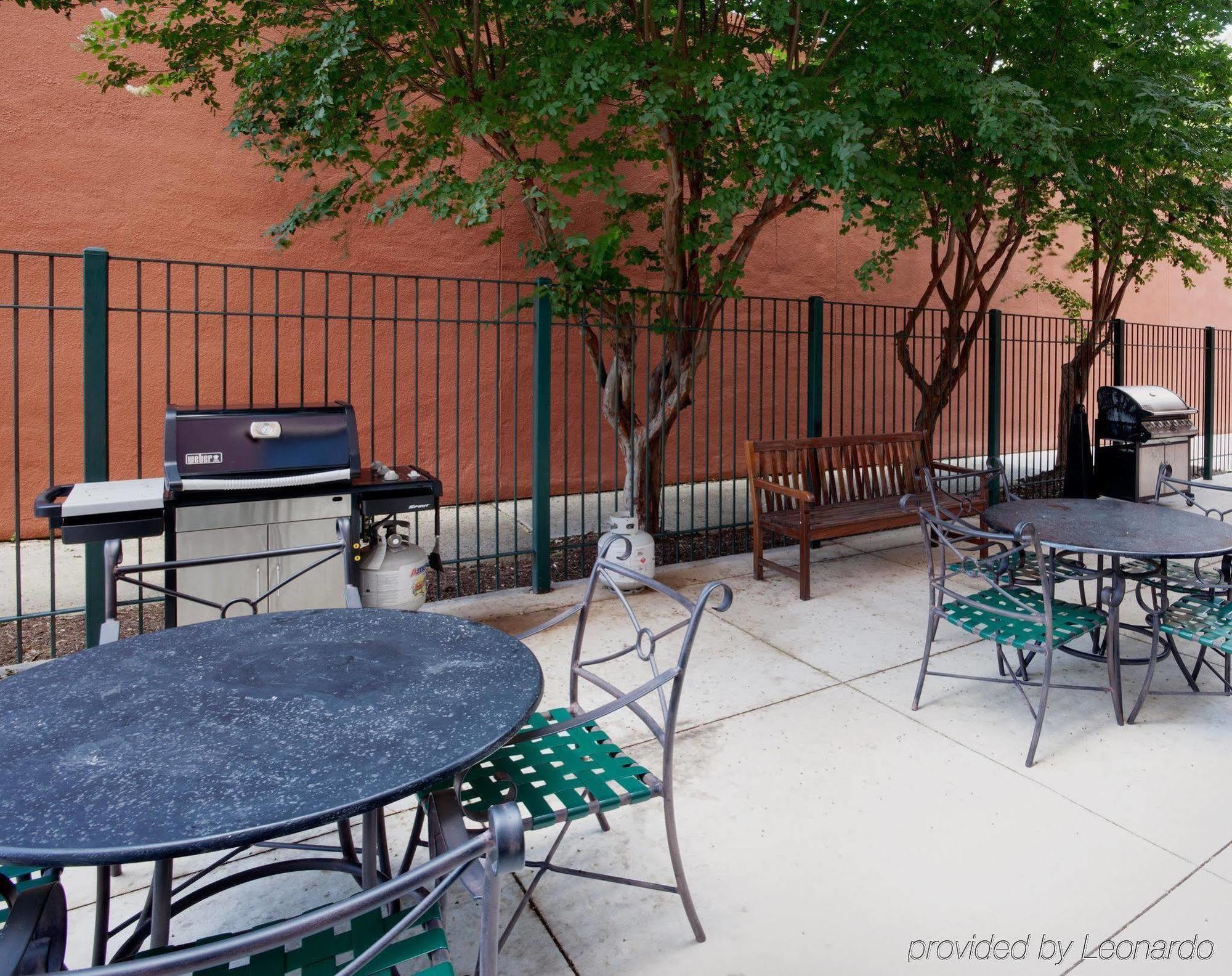 Staybridge Suites San Antonio Downtown Convention Center By Ihg Exterior photo